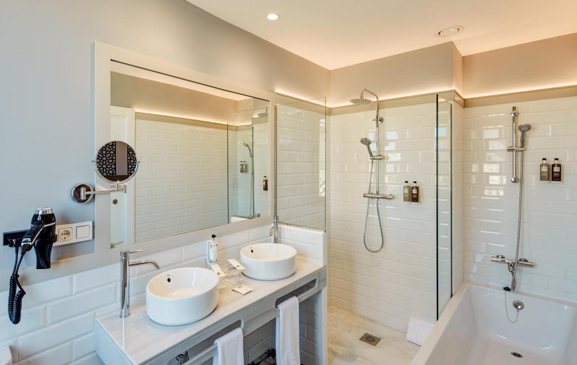 Sercotel Granada Suites Kültér fotó